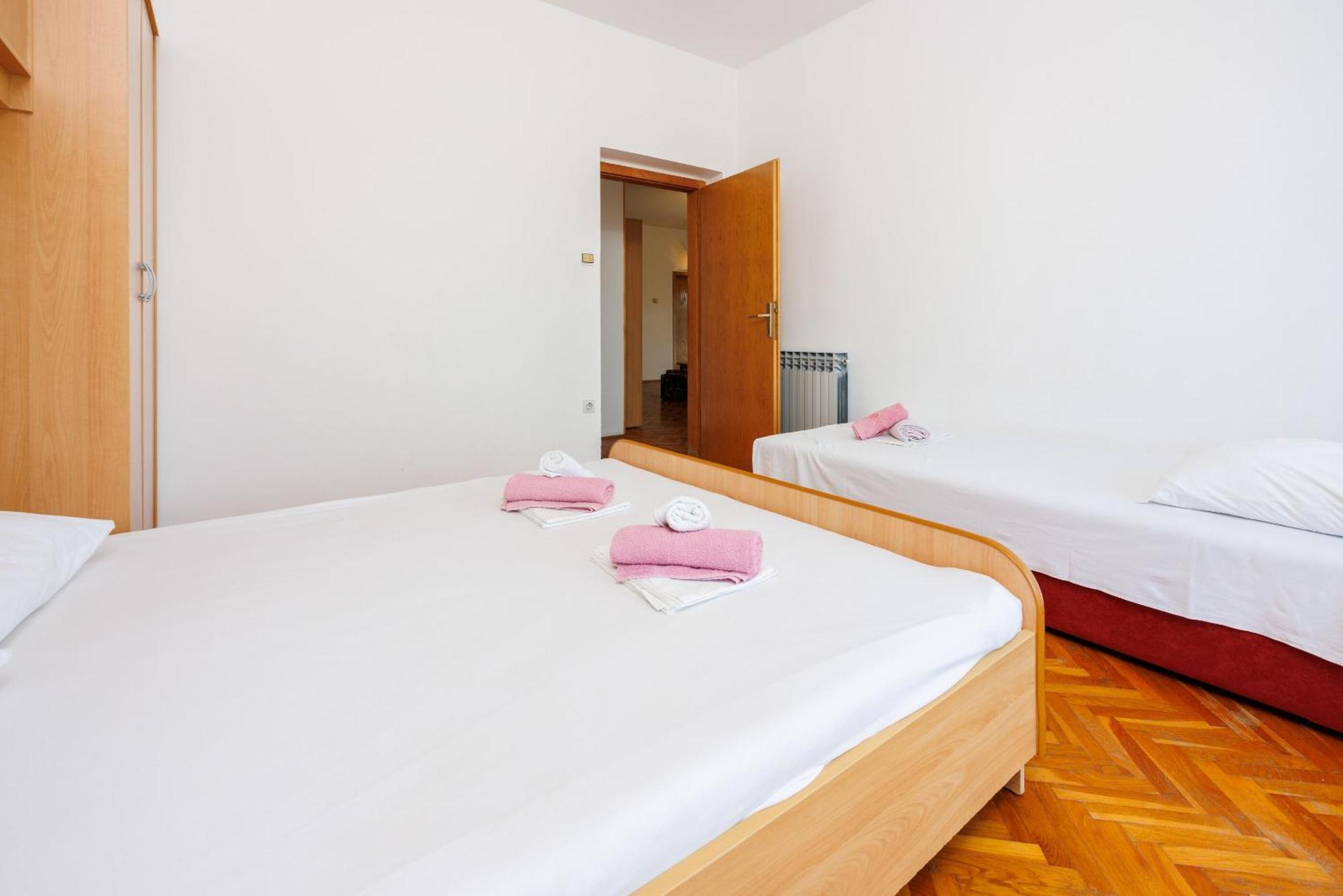 Apartments Davorka Crikvenica Ngoại thất bức ảnh
